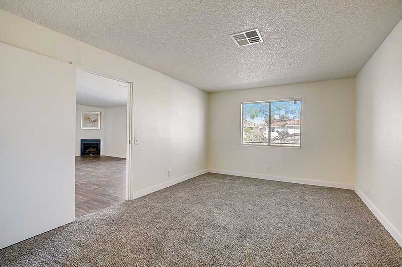 Pines Apartments livingroom entrance